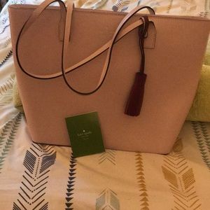 Kate spade 100 % authentic Wright place karla